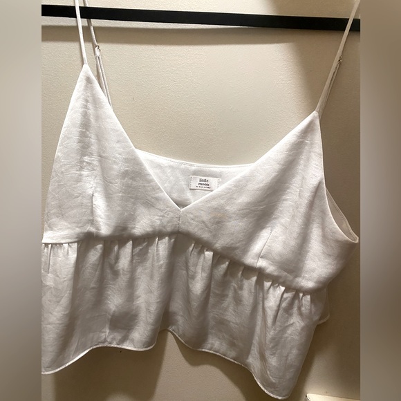 Aritzia Little Moon Top - size M - Picture 2 of 4